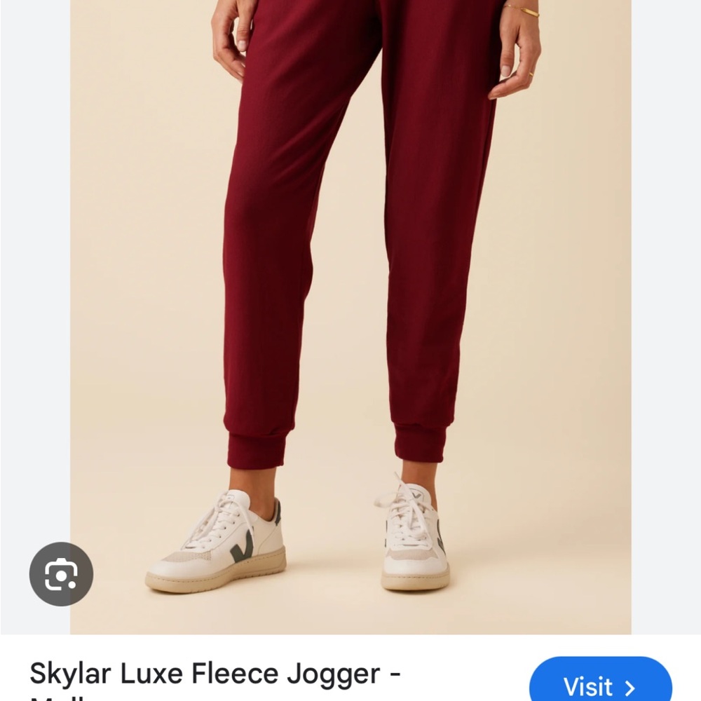 Mulberry Luxe Fleece Jogger-Style Sweatpants